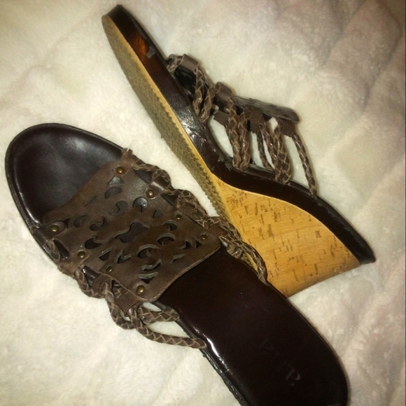 Genuine Leather a.n.a wedges - Picture 3 of 3